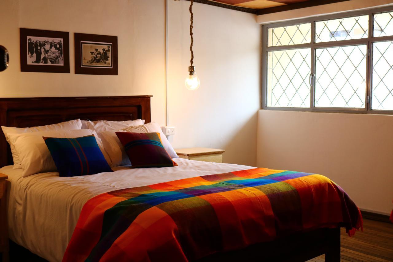 Hospedaje Los Ponchos Otavalo Luaran gambar
