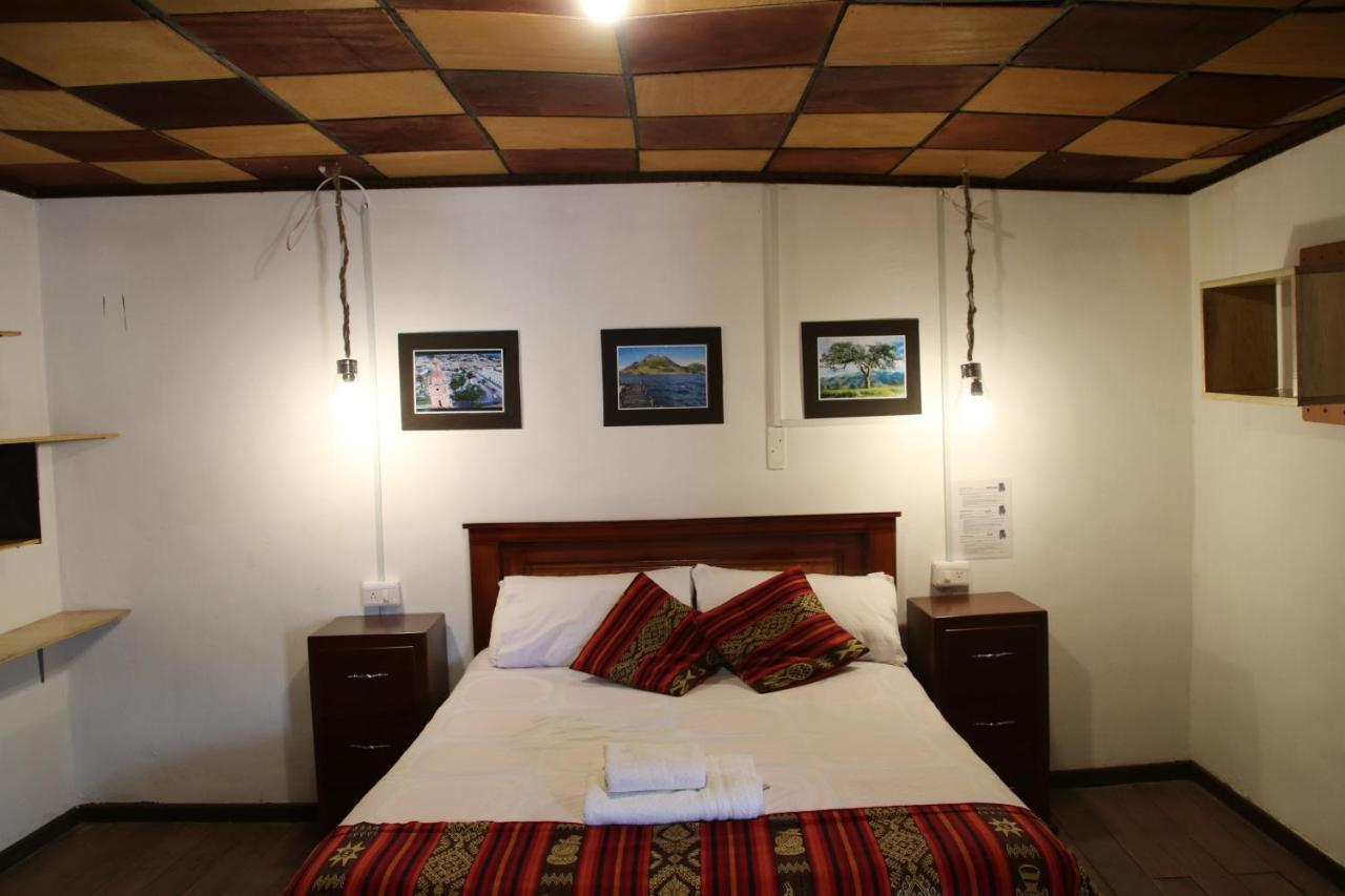 Hospedaje Los Ponchos Otavalo Luaran gambar